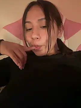 Snapshot of kittyfresita chatting on January 19, 2025, 11:23 am kittyfresita online show from January 19, 2025, 11:23 am