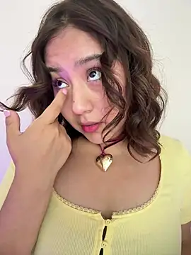 Snapshot of kittyfresita chatting on February 13, 2025, 3:39 am kittyfresita online show from February 13, 2025, 3:39 am