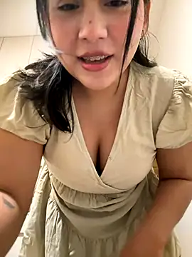 Snapshot of kittyfresita chatting on September 14, 2025, 12:43 am kittyfresita online show from September 14, 2025, 12:43 am