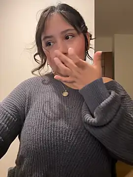 Snapshot of kittyfresita chatting on November 13, 2025, 2:10 am kittyfresita online show from November 13, 2025, 2:10 am