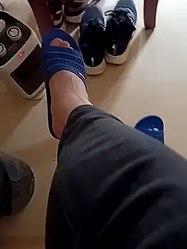 huzi518 online show from March 14, 2026, 6:08 am