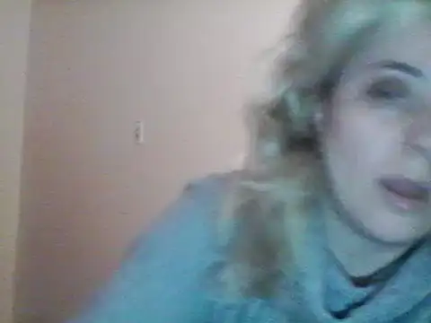 Snapshot of SweetCandy356 chatting on March 17, 2025, 6:00 pm SweetCandy356 online show from March 17, 2025, 6:00 pm