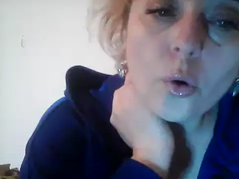 Snapshot of SweetCandy356 chatting on March 22, 2025, 7:25 am SweetCandy356 online show from March 22, 2025, 7:25 am