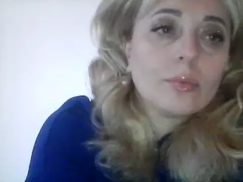 Snapshot of SweetCandy356 chatting on March 22, 2025, 10:49 am SweetCandy356 online show from March 22, 2025, 10:49 am
