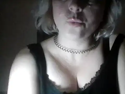 Snapshot of SweetCandy356 chatting on November 7, 2025, 5:57 pm SweetCandy356 online show from November 7, 2025, 5:57 pm