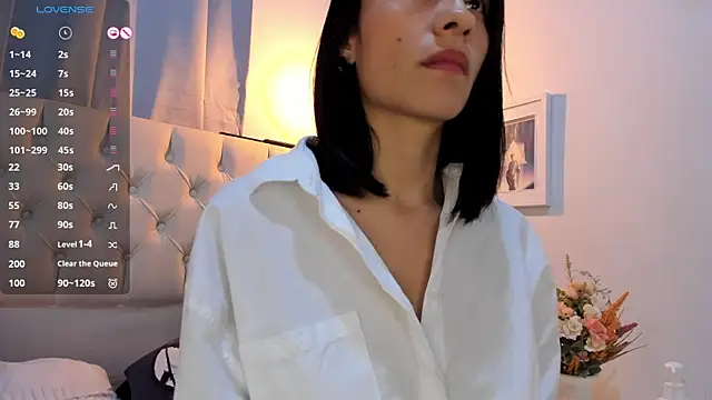 savagequeenbee7 online show from January 15, 2025, 11:32 am