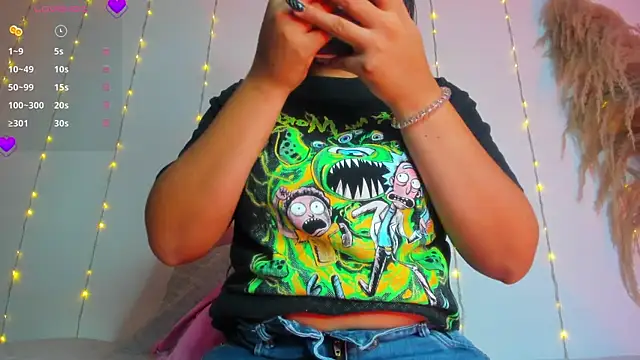 Snapshot of Maisa_issa chatting on July 14, 2026, 1:39 pm Maisa issa online show from July 14, 2026, 1:39 pm