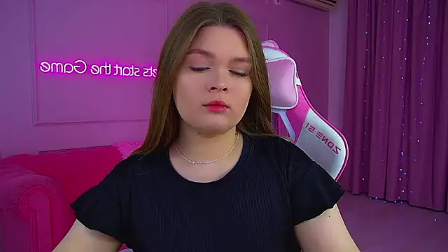 CrystalLyons online show from March 16, 2026, 7:18 pm