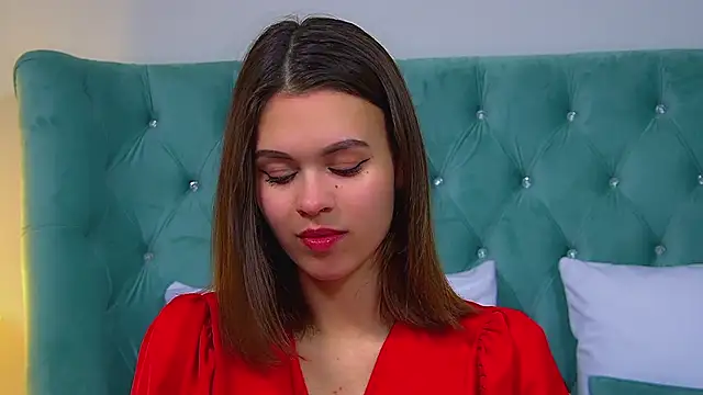 Snapshot of PollyLanders chatting on September 27, 2025, 6:24 pm PollyLanders online show from September 27, 2025, 6:24 pm