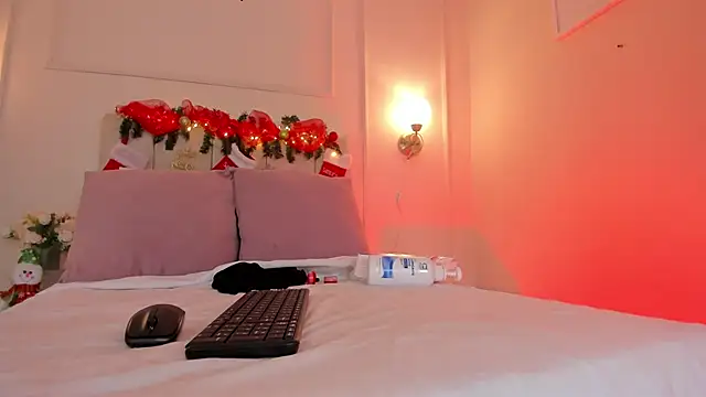 dani skinny  online show from December 4, 2024, 6:06 pm