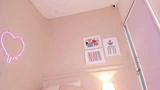 dani skinny  online show from November 21, 2025, 11:42 am