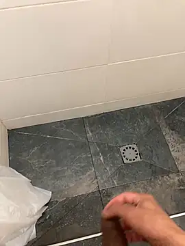 Snapshot of Lucascacaca chatting on January 1, 2025, 9:20 pm Lucascacaca online show from January 1, 2025, 9:20 pm