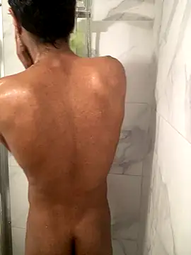 Snapshot of Lucascacaca chatting on December 20, 2025, 1:29 pm Lucascacaca online show from December 20, 2025, 1:29 pm