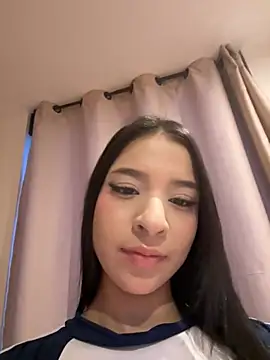 Snapshot of Sarah_cam06 chatting on July 8, 2026, 11:31 pm Sarah cam06 online show from July 8, 2026, 11:31 pm
