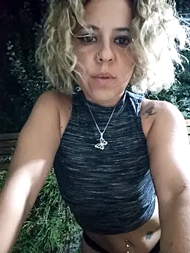 mariposapontiak420 online show from February 22, 2025, 3:01 am