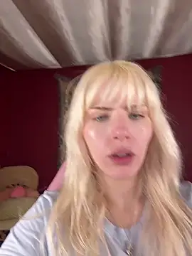 SirenitySirenxx online show from February 16, 2026, 12:07 am