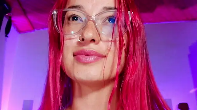 luccycollins  online show from March 21, 2026, 3:00 am