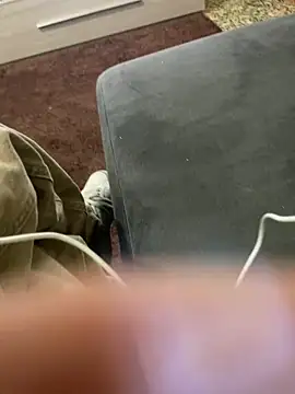 Babyj9898 online show from April 5, 2026, 7:00 pm