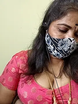 gaurika18 online show from April 10, 2026, 9:36 am