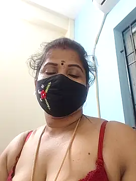 Snapshot of gaurika18 chatting on April 16, 2026, 5:47 pm gaurika18 online show from April 16, 2026, 5:47 pm