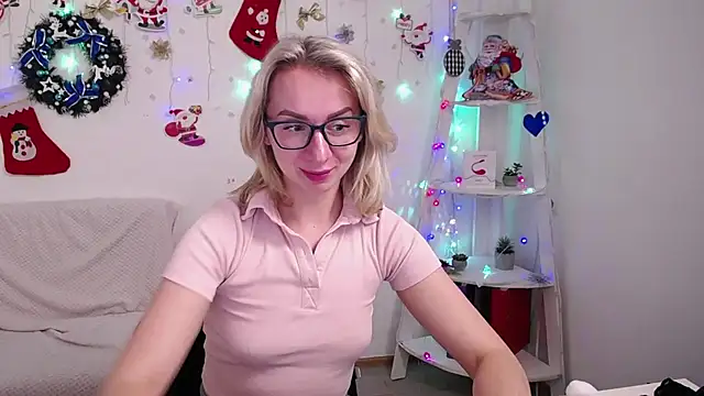 Snapshot of VasilisaSii chatting on December 23, 2024, 3:23 pm VasilisaSii online show from December 23, 2024, 3:23 pm