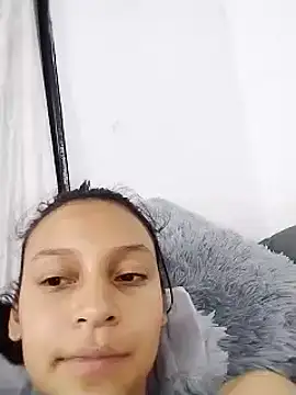 Snapshot of emma_ambar chatting on December 5, 2024, 11:18 pm emma ambar online show from December 5, 2024, 11:18 pm