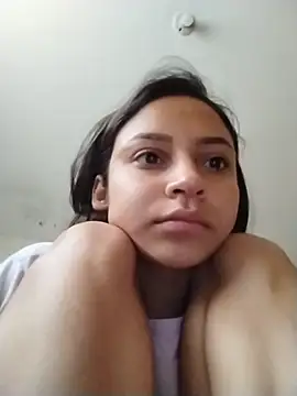 Snapshot of emma_ambar chatting on October 31, 2025, 5:03 pm emma ambar online show from October 31, 2025, 5:03 pm