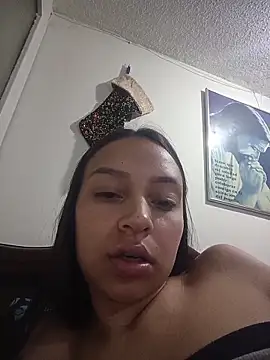 Snapshot of emma_ambar chatting on February 26, 2026, 11:37 pm emma ambar online show from February 26, 2026, 11:37 pm