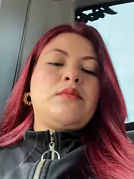 Snapshot of lia_moon77 chatting on January 5, 2025, 9:14 pm lia moon77 online show from January 5, 2025, 9:14 pm