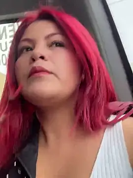 Snapshot of lia_moon77 chatting on March 5, 2025, 9:15 pm lia moon77 online show from March 5, 2025, 9:15 pm
