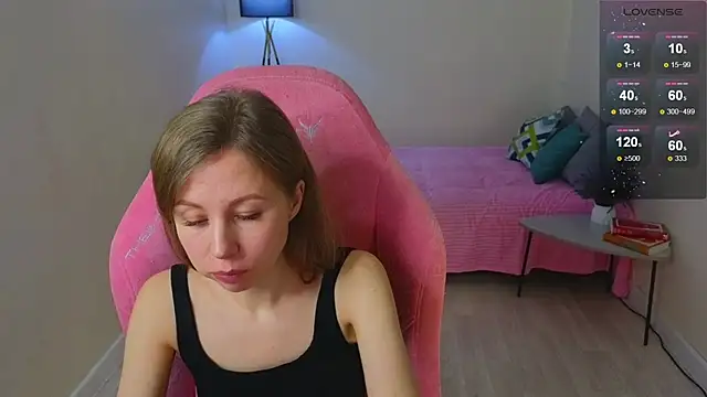 Snapshot of Lill_Mary chatting on December 20, 2024, 4:53 am Lill Mary online show from December 20, 2024, 4:53 am
