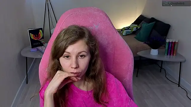 Snapshot of Lill_Mary chatting on February 7, 2025, 5:10 am Lill Mary online show from February 7, 2025, 5:10 am