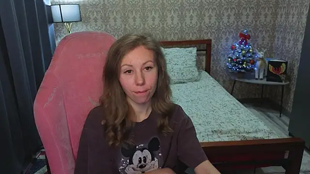 Lill Mary online show from December 22, 2025, 3:36 am