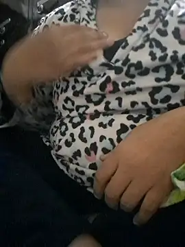 Snapshot of Bbw_Juice_Wife chatting on December 12, 2024, 3:54 am Bbw Juice Wife online show from December 12, 2024, 3:54 am