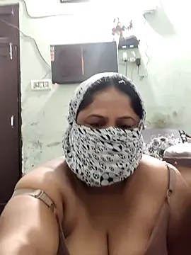 Snapshot of Bbw_Juice_Wife chatting on September 9, 2025, 9:03 pm Bbw Juice Wife online show from September 9, 2025, 9:03 pm