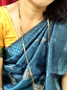 anuradha1432 online show from September 29, 2025, 9:14 am