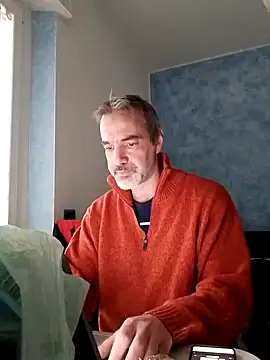 Snapshot of Marcolino183 chatting on January 10, 2025, 3:16 pm Marcolino183 online show from January 10, 2025, 3:16 pm