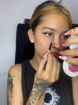 baby lizy online show from January 2, 2025, 8:35 pm