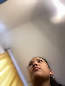 Snapshot of baby_lizy chatting on February 15, 2026, 8:38 pm baby lizy online show from February 15, 2026, 8:38 pm