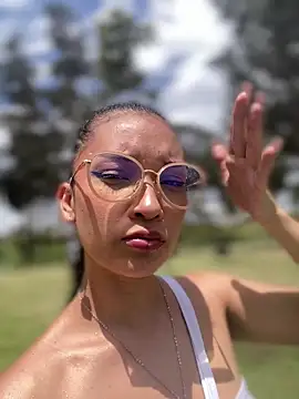 Snapshot of baby_lizy chatting on February 20, 2026, 5:46 pm baby lizy online show from February 20, 2026, 5:46 pm