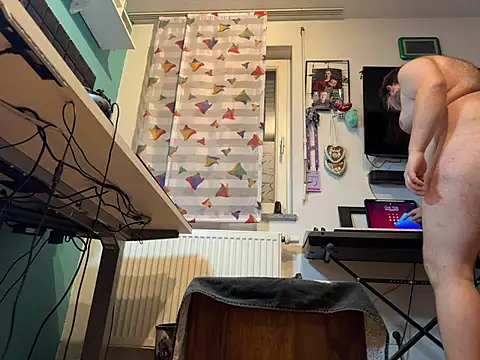 Snapshot of BigAssChubby chatting on January 3, 2025, 4:00 am BigAssChubby online show from January 3, 2025, 4:00 am