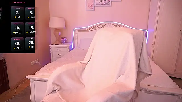 Snapshot of MirandaWong chatting on January 29, 2025, 11:51 am MirandaWong online show from January 29, 2025, 11:51 am