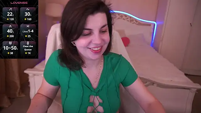 Snapshot of MirandaWong chatting on February 2, 2025, 6:15 am MirandaWong online show from February 2, 2025, 6:15 am