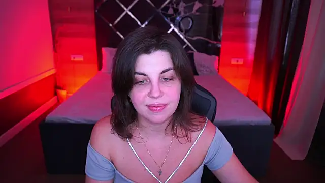 Snapshot of MirandaWong chatting on September 24, 2025, 5:44 am MirandaWong online show from September 24, 2025, 5:44 am