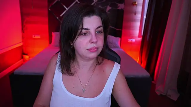 Snapshot of MirandaWong chatting on September 25, 2025, 5:00 am MirandaWong online show from September 25, 2025, 5:00 am