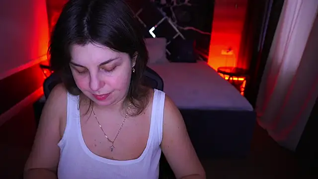 Snapshot of MirandaWong chatting on November 3, 2025, 6:47 am MirandaWong online show from November 3, 2025, 6:47 am