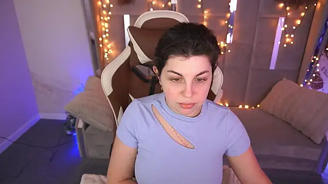 Snapshot of MirandaWong chatting on February 15, 2026, 6:54 am MirandaWong online show from February 15, 2026, 6:54 am