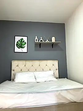 Soe Lara online show from September 19, 2025, 11:11 am