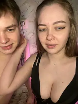 Family-Mm1 online show from April 3, 2026, 11:19 am