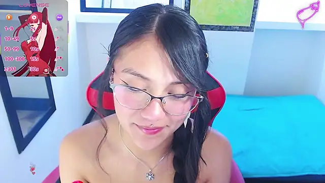 Catalehia Milk online show from March 13, 2025, 8:22 pm